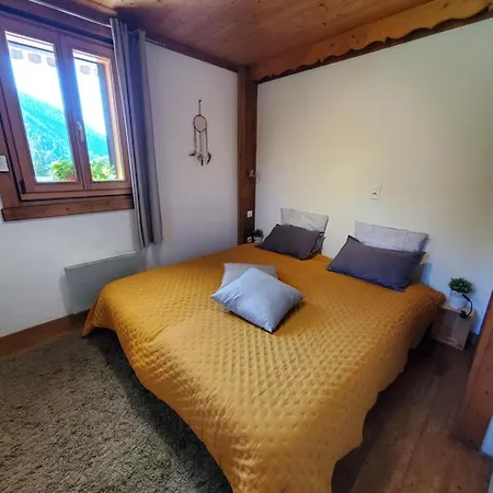 Chaleureux 2 Pieces Avec Terrasse A Lägenhet Séez